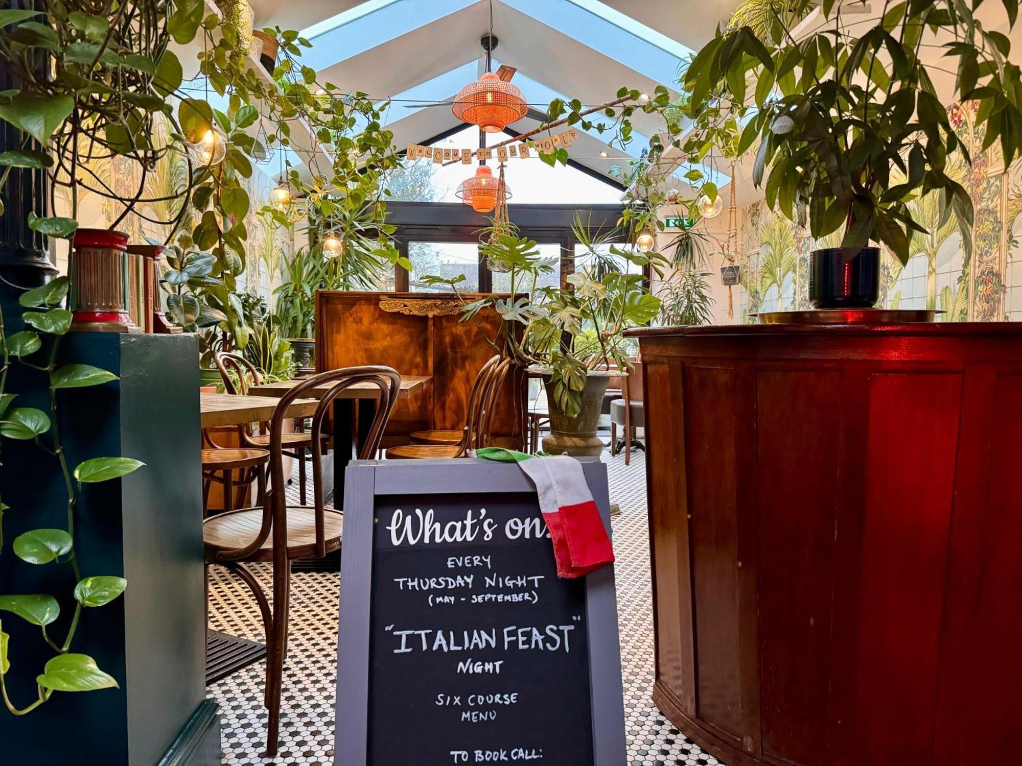 לינה וארוחת בוקר סלקומב Brightham House - Exclusively For Adults מראה חיצוני תמונה