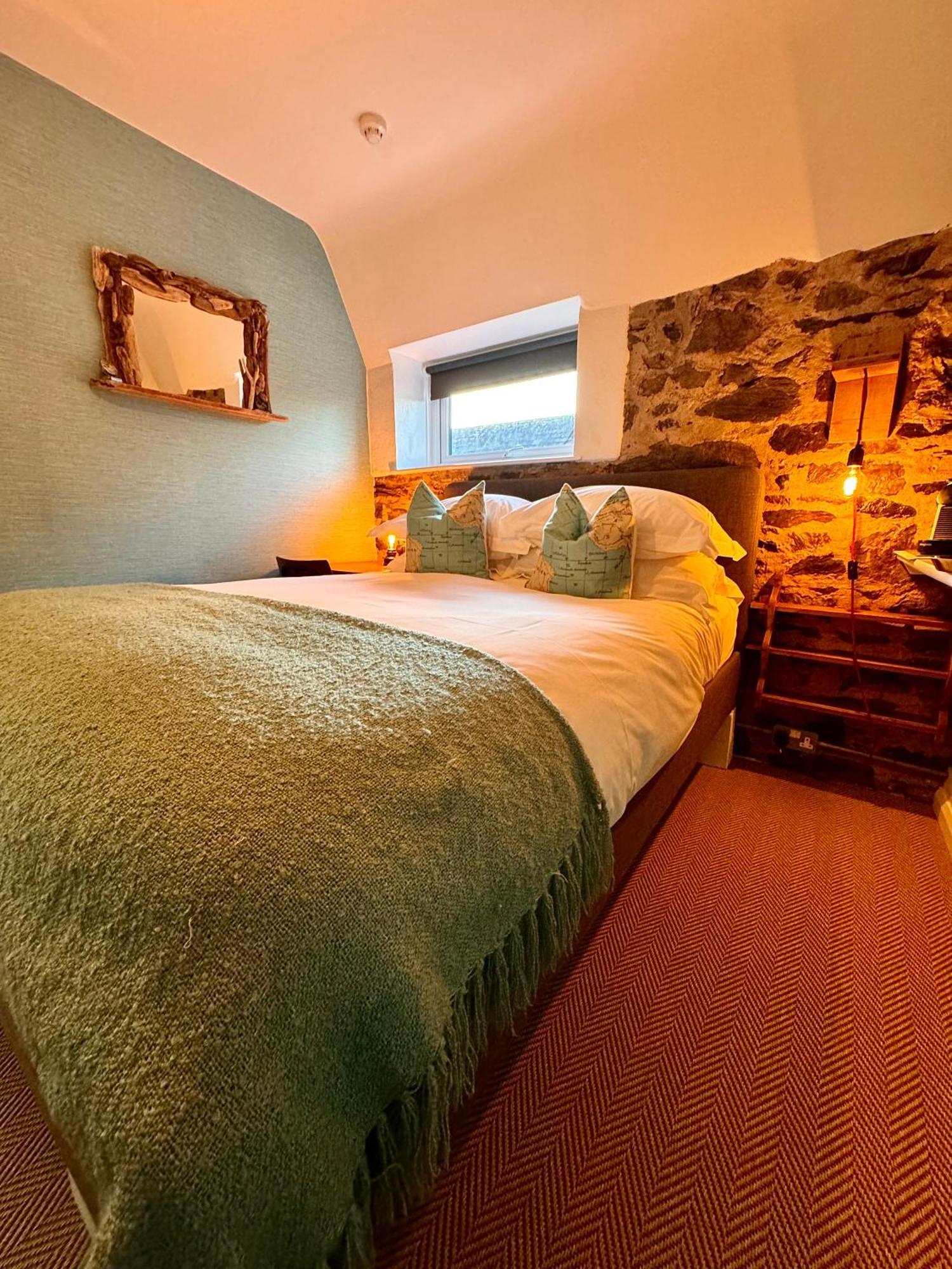 לינה וארוחת בוקר סלקומב Brightham House - Exclusively For Adults מראה חיצוני תמונה