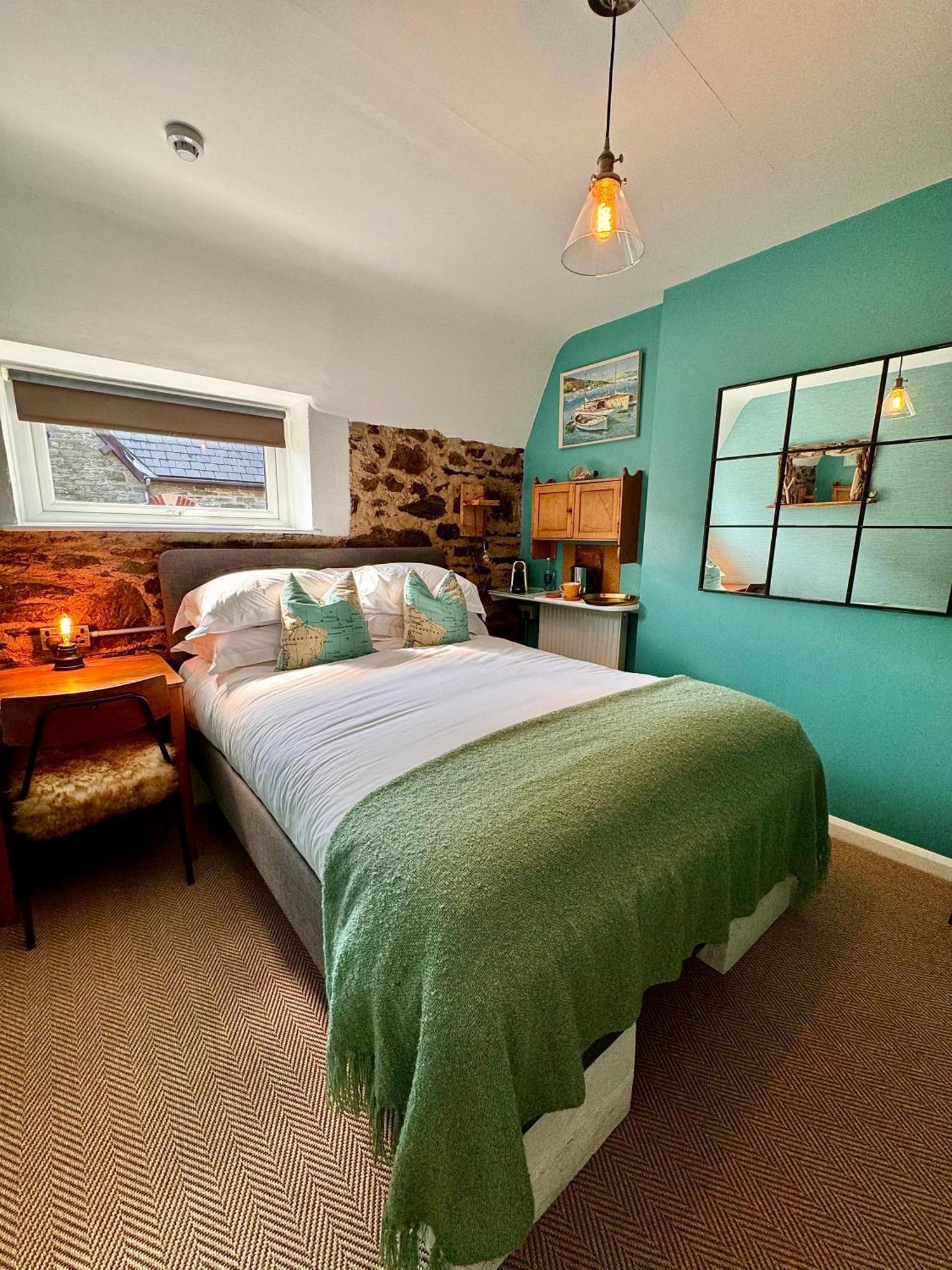 לינה וארוחת בוקר סלקומב Brightham House - Exclusively For Adults מראה חיצוני תמונה